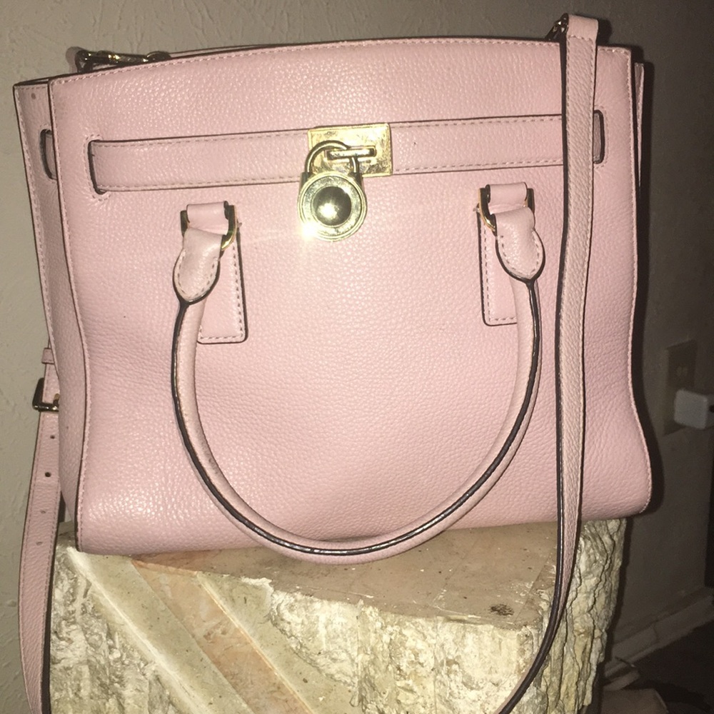 Authentic Stylish Michael Kors used shoulder bag